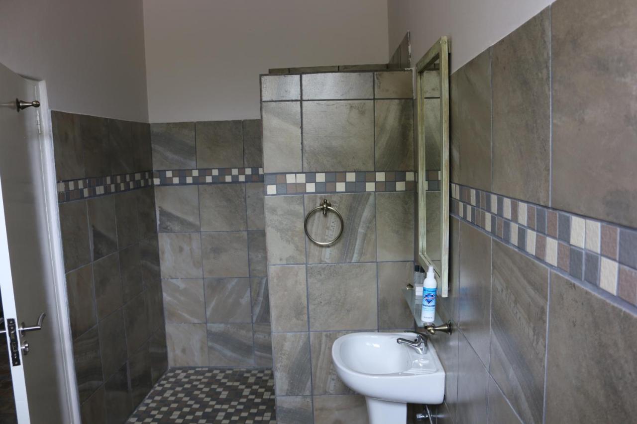 Livivane Guest House Simunye Luaran gambar