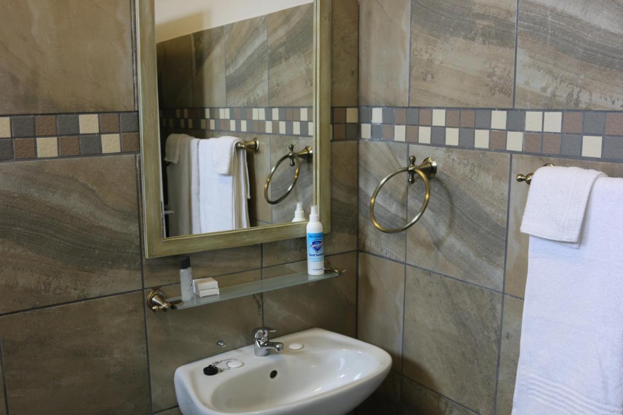 Livivane Guest House Simunye Luaran gambar
